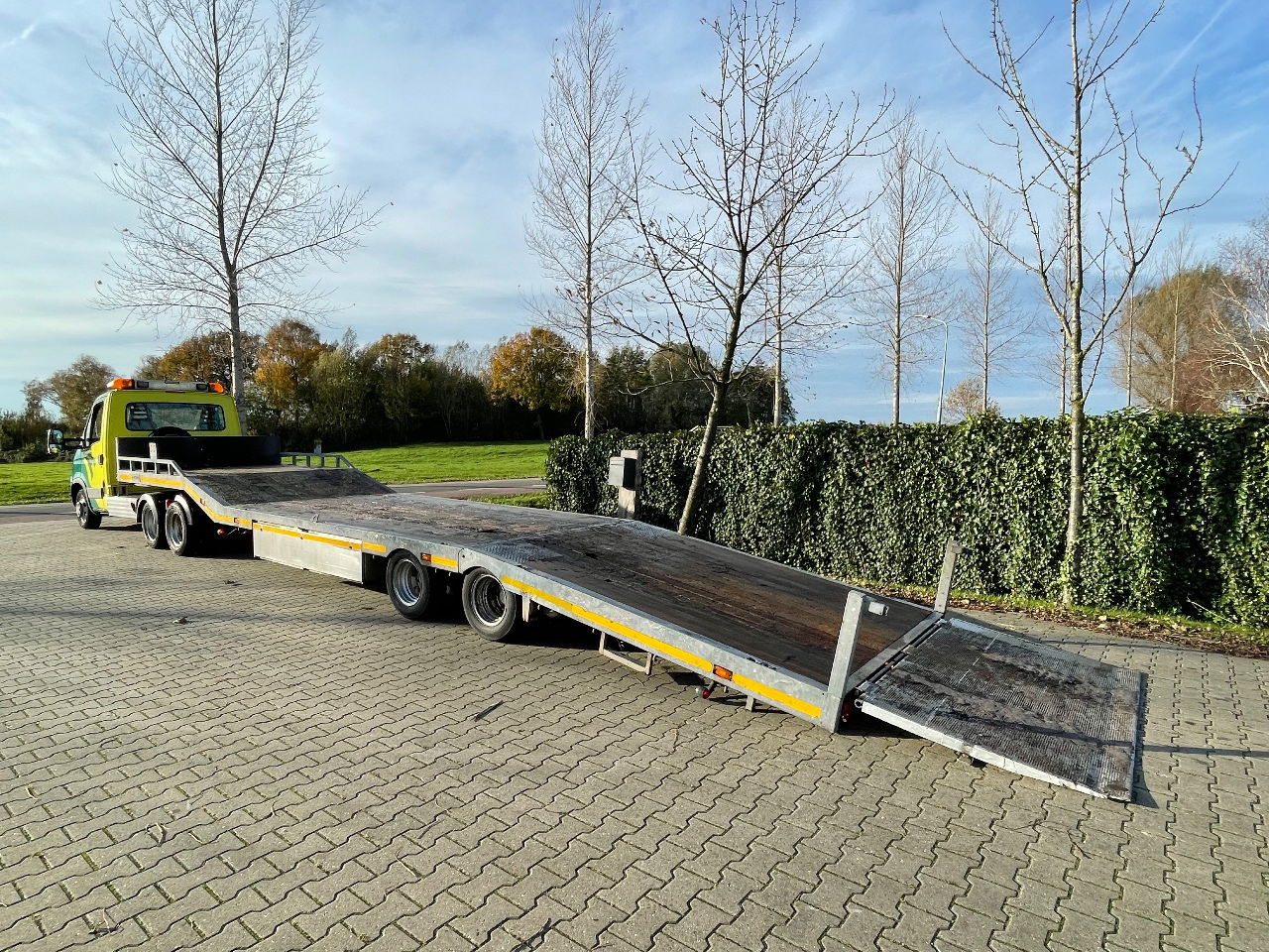 Iveco Daily 35C18 - Gjysmë-kamion të lehtë, Gjysmë rimorkio autotransportuese: foto 3 Iveco Daily 35C18 - Gjysmë-kamion të lehtë, Gjysmë rimorkio autotransportuese: foto 3