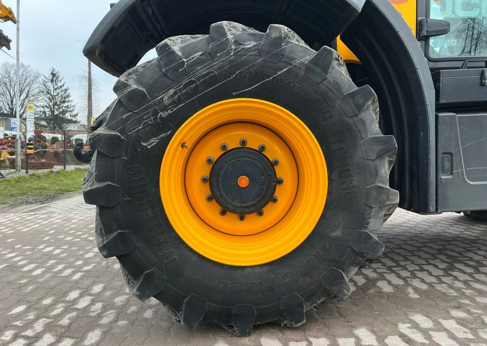 JCB FASTRAC 4220 | 220 KM | 2020 ROK | MAŁO GODZIN | BARDZO DOBRY STAN - Traktor: foto 2 JCB FASTRAC 4220 | 220 KM | 2020 ROK | MAŁO GODZIN | BARDZO DOBRY STAN - Traktor: foto 2
