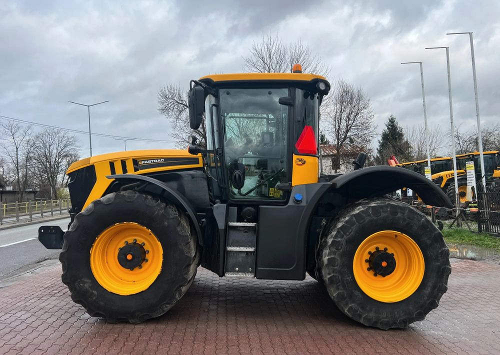 JCB FASTRAC 4220 - Traktor: foto 2 JCB FASTRAC 4220 - Traktor: foto 2