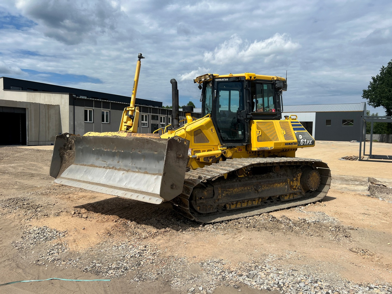 KOMATSU D61PX-23 - Buldozer: foto 1 KOMATSU D61PX-23 - Buldozer: foto 1