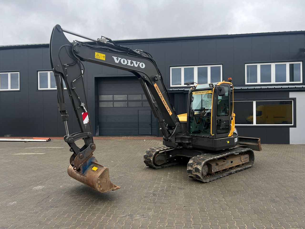 Volvo ECR88D - Ekskavator me zinxhirë: foto 1 Volvo ECR88D - Ekskavator me zinxhirë: foto 1