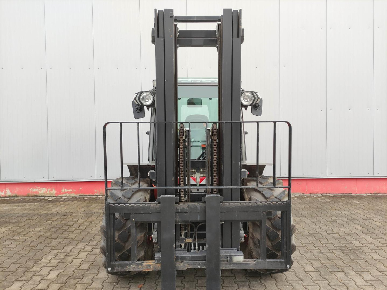 Ausa C 501 HX 4 - Ngarkues me pirun për terren të ashpër: foto 4 Ausa C 501 HX 4 - Ngarkues me pirun për terren të ashpër: foto 4