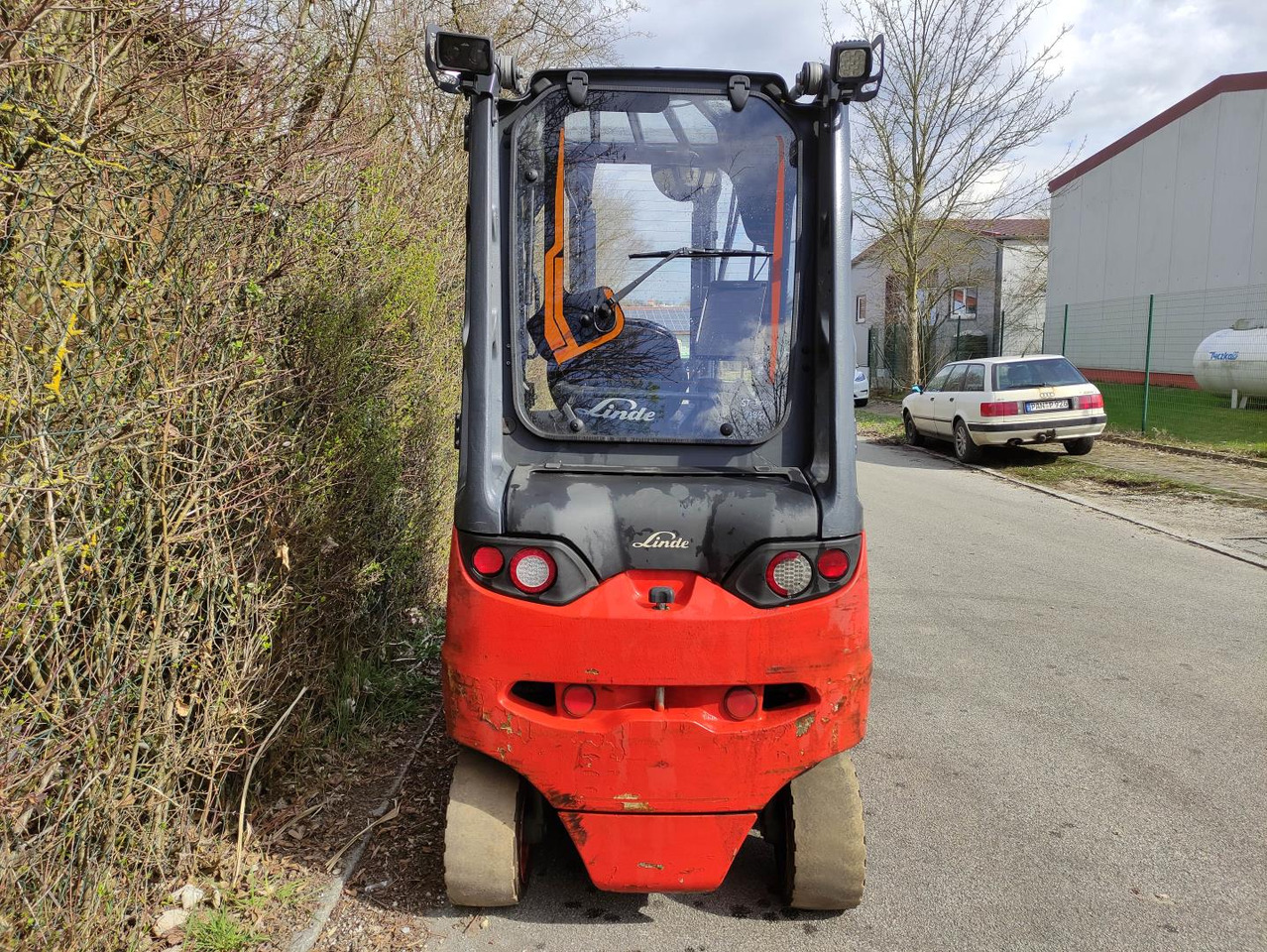 Linde E30H-01/600-387 - Pirun elektrik: foto 4 Linde E30H-01/600-387 - Pirun elektrik: foto 4