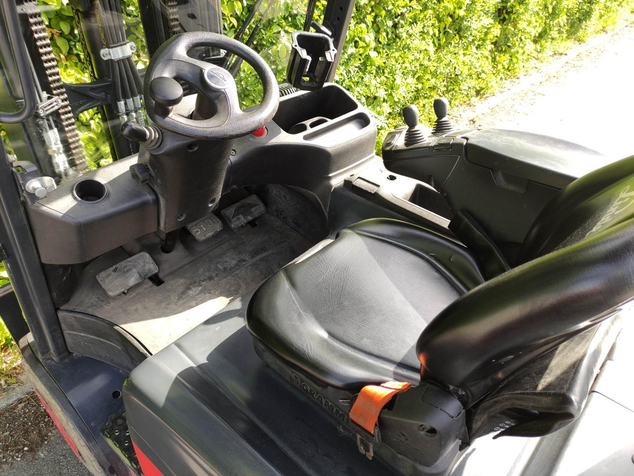 Linde E30HL-01/600-387 - Pirun elektrik: foto 5 Linde E30HL-01/600-387 - Pirun elektrik: foto 5