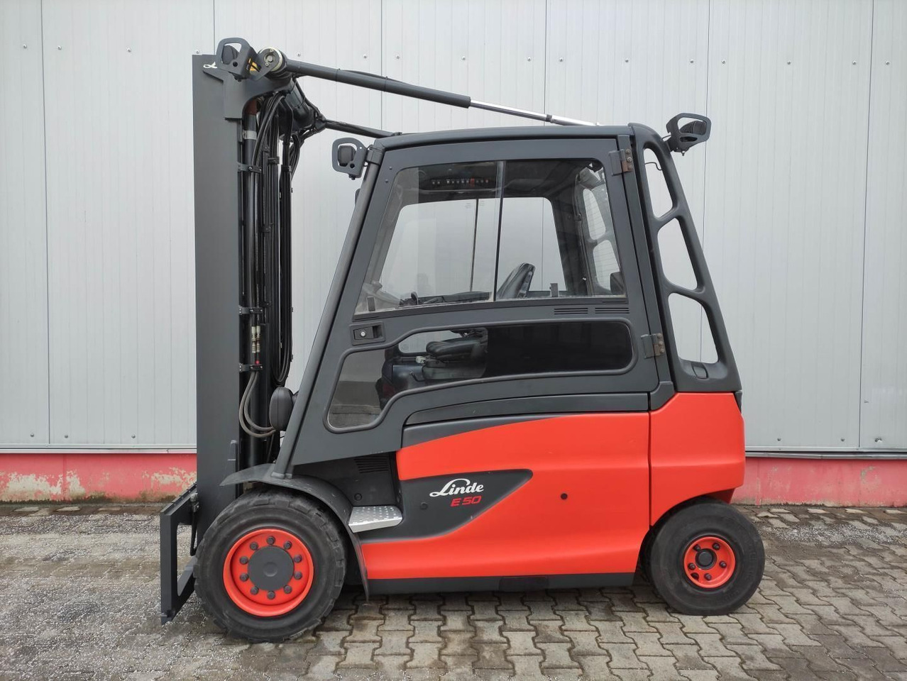 Linde E50HL-01-388 - Pirun elektrik: foto 1 Linde E50HL-01-388 - Pirun elektrik: foto 1