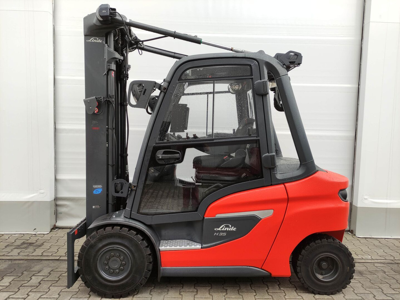Linde H35D-01-120 (LACK NEU) - Pirun më naftë: foto 1 Linde H35D-01-120 (LACK NEU) - Pirun më naftë: foto 1