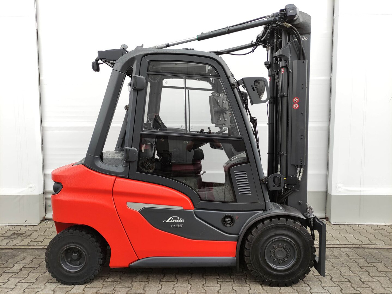 Linde H35D-01-120 (LACK NEU) - Pirun më naftë: foto 2 Linde H35D-01-120 (LACK NEU) - Pirun më naftë: foto 2