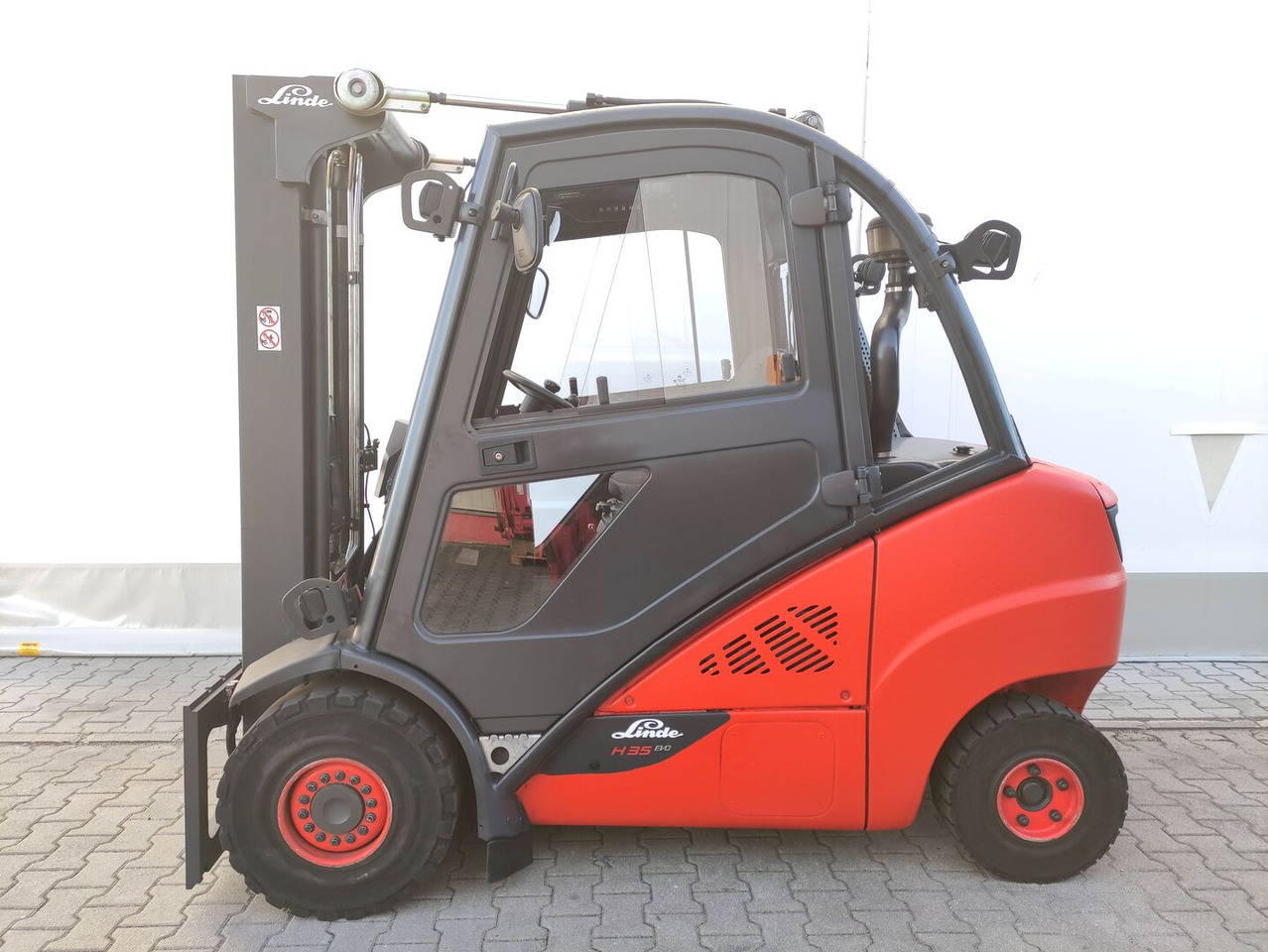 Linde H35D-393-02 EVO / LACK NEU - Pirun më naftë: foto 1 Linde H35D-393-02 EVO / LACK NEU - Pirun më naftë: foto 1