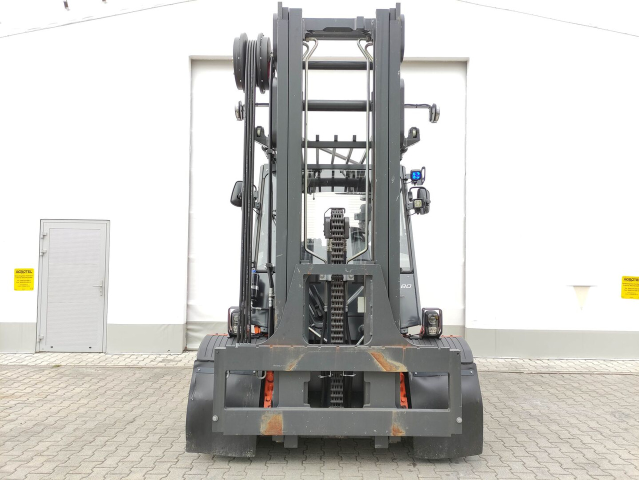 Linde H80D-03/900-396/EVO - Pirun më naftë: foto 3 Linde H80D-03/900-396/EVO - Pirun më naftë: foto 3