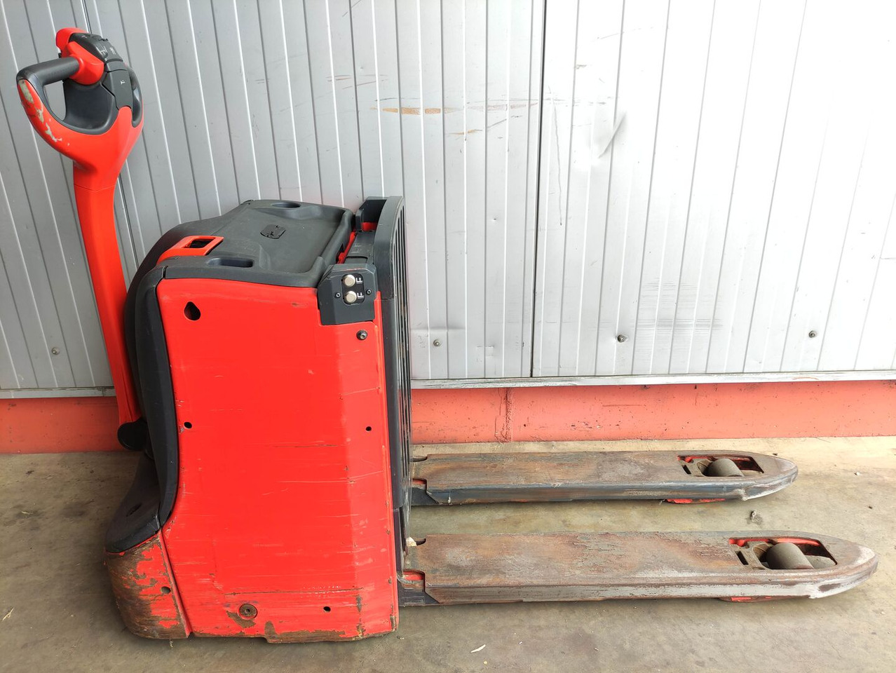 Linde T16L-1152 - Pirun paletash: foto 2 Linde T16L-1152 - Pirun paletash: foto 2