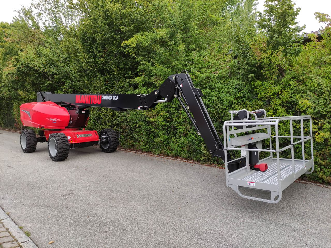 Manitou 280 TJ ST5 S1 - Krah me çernjerë: foto 3 Manitou 280 TJ ST5 S1 - Krah me çernjerë: foto 3