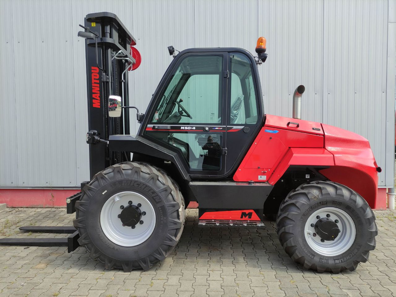 Manitou M50-4-D (NEU) - Ngarkues me pirun për terren të ashpër: foto 1 Manitou M50-4-D (NEU) - Ngarkues me pirun për terren të ashpër: foto 1
