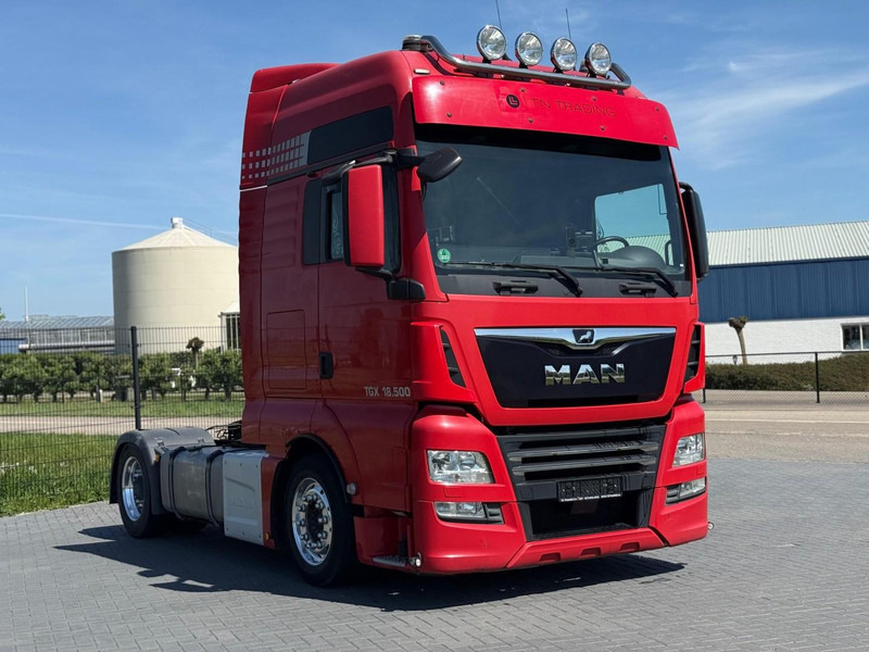 MAN 18.500 FULL AIR, ALCOA, TV, INVERTER, MICROWAVE, TOP. - Gjysmë-kamion: foto 1 MAN 18.500 FULL AIR, ALCOA, TV, INVERTER, MICROWAVE, TOP. - Gjysmë-kamion: foto 1