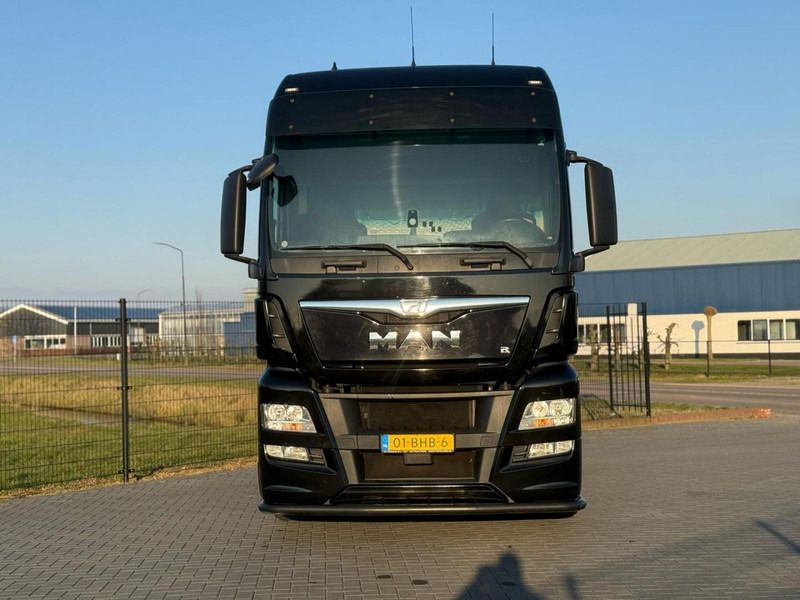 MAN TGX 18.440 NL TRUCK, ALCOA WHEELS, 2X TANK. - Gjysmë-kamion: foto 3 MAN TGX 18.440 NL TRUCK, ALCOA WHEELS, 2X TANK. - Gjysmë-kamion: foto 3