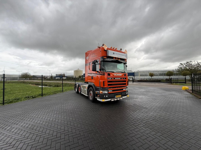Scania R 164 GA 6X2/4 NA 580 SHOW TRUCK, GESTUURDE VOORLOPER, COMPLEET, TOP. - Gjysmë-kamion: foto 4 Scania R 164 GA 6X2/4 NA 580 SHOW TRUCK, GESTUURDE VOORLOPER, COMPLEET, TOP. - Gjysmë-kamion: foto 4