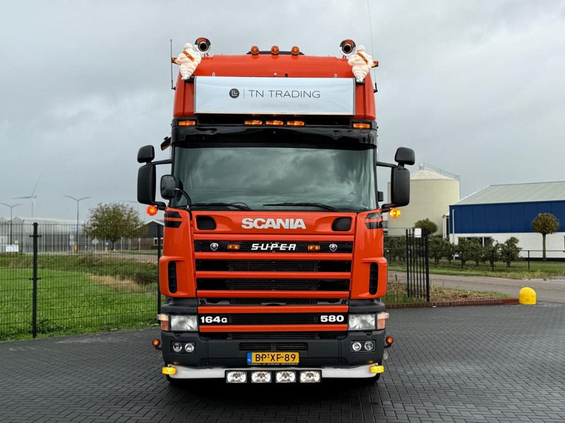 Scania R 164 GA 6X2/4 NA 580 SHOW TRUCK, GESTUURDE VOORLOPER, COMPLEET, TOP. - Gjysmë-kamion: foto 3 Scania R 164 GA 6X2/4 NA 580 SHOW TRUCK, GESTUURDE VOORLOPER, COMPLEET, TOP. - Gjysmë-kamion: foto 3