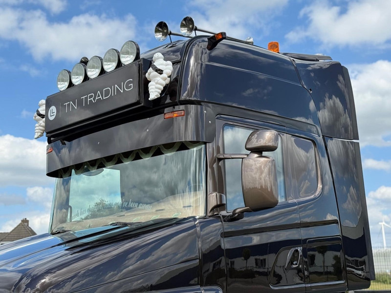 Scania R 580 LB 6X2 HNB TORPEDO, NIEUW STAAT, VOL OPTIES, SHOW TRUCK, VOL!! - Gjysmë-kamion: foto 5 Scania R 580 LB 6X2 HNB TORPEDO, NIEUW STAAT, VOL OPTIES, SHOW TRUCK, VOL!! - Gjysmë-kamion: foto 5