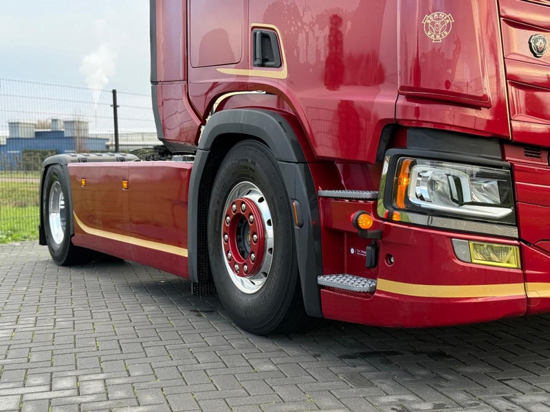 Scania R410 VOLLUCHT, 2 TANKS, LEER, ALCOA, SMART 2 TACHO, LEDER. - Gjysmë-kamion: foto 3 Scania R410 VOLLUCHT, 2 TANKS, LEER, ALCOA, SMART 2 TACHO, LEDER. - Gjysmë-kamion: foto 3