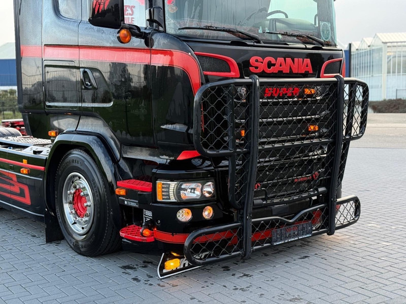 Scania R580 V8 SHOWTRUCK, VOLLUCHT, LEER, RETARDER, BULLBAR, 3.15WB. - Gjysmë-kamion: foto 3 Scania R580 V8 SHOWTRUCK, VOLLUCHT, LEER, RETARDER, BULLBAR, 3.15WB. - Gjysmë-kamion: foto 3