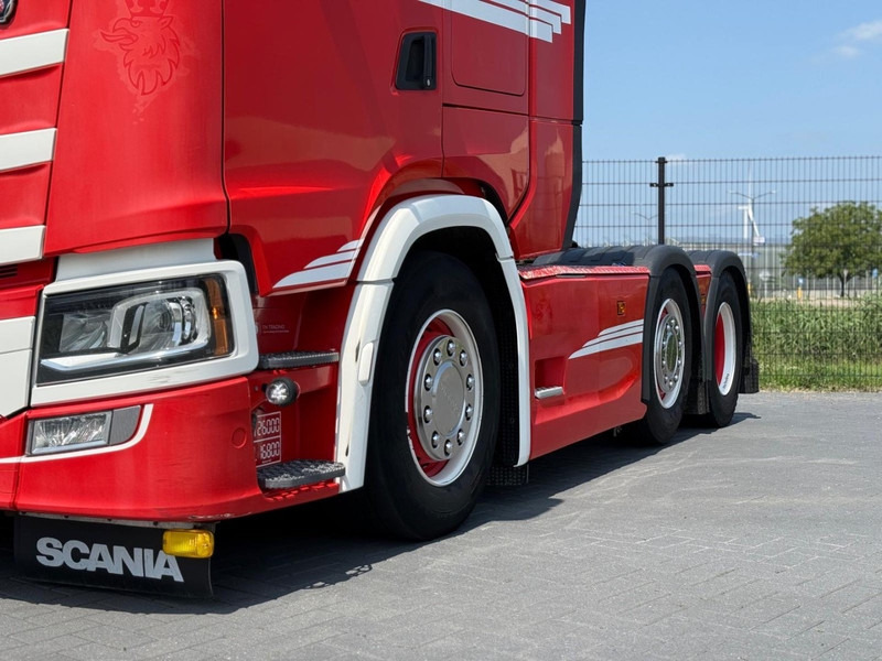 Scania S500 VOLLUCHT, GESTUURD, SHOWTRUCK, LEER. - Gjysmë-kamion: foto 4 Scania S500 VOLLUCHT, GESTUURD, SHOWTRUCK, LEER. - Gjysmë-kamion: foto 4