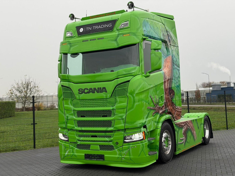 Scania S520 V8 NGS SHOWTRUCK, VOLLUCHT, SMART2 TACHO, PARK COOL, RETARDER, TOPSTAAT. - Gjysmë-kamion: foto 5 Scania S520 V8 NGS SHOWTRUCK, VOLLUCHT, SMART2 TACHO, PARK COOL, RETARDER, TOPSTAAT. - Gjysmë-kamion: foto 5