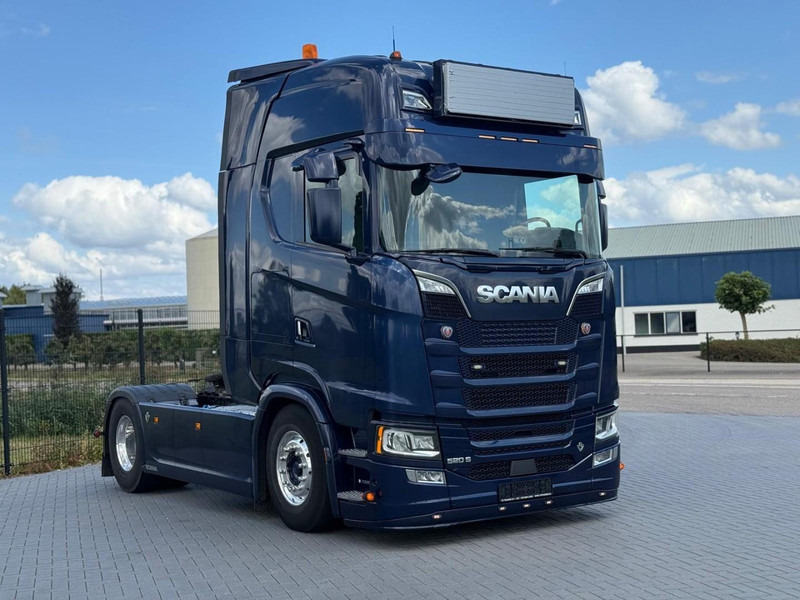 Scania S520 VOLLUCHT, ALCOA, 6 LUCHT BALGEN, LEER. - Gjysmë-kamion: foto 1 Scania S520 VOLLUCHT, ALCOA, 6 LUCHT BALGEN, LEER. - Gjysmë-kamion: foto 1