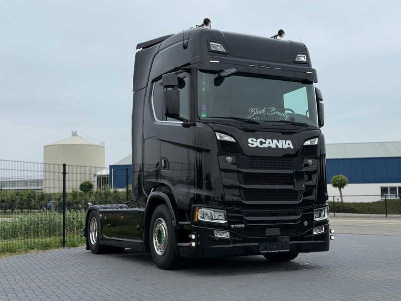 Scania S580 V8 NGS RETARDER, LEATHER, 2X TANK, TOP CONDITION! - Gjysmë-kamion: foto 1 Scania S580 V8 NGS RETARDER, LEATHER, 2X TANK, TOP CONDITION! - Gjysmë-kamion: foto 1