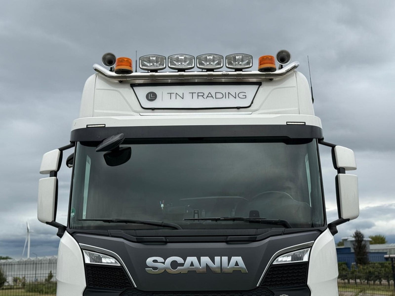 Scania S590 V8 NGS FULL AIR, PARK COOL, RETARDER, 2 TANKS. - Gjysmë-kamion: foto 4 Scania S590 V8 NGS FULL AIR, PARK COOL, RETARDER, 2 TANKS. - Gjysmë-kamion: foto 4