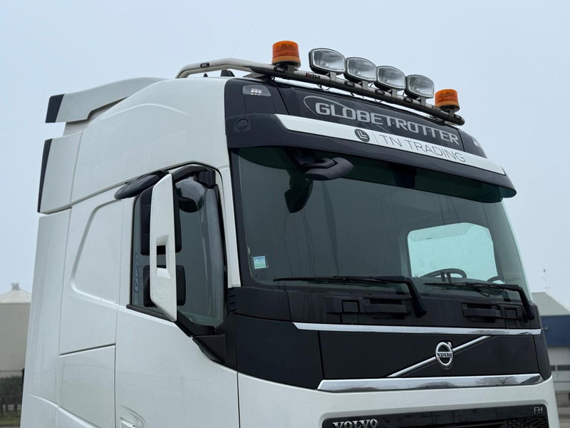 Volvo FH 13.460 6x2/4, I-SAVE, I-PARK COOL, GESTUURD. - Gjysmë-kamion: foto 2 Volvo FH 13.460 6x2/4, I-SAVE, I-PARK COOL, GESTUURD. - Gjysmë-kamion: foto 2
