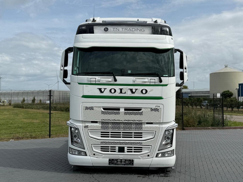Volvo FH 13.500 VOLLUCHT, RETARDER, LEER, 2 TANKS, TOP AUTO. - Gjysmë-kamion: foto 3 Volvo FH 13.500 VOLLUCHT, RETARDER, LEER, 2 TANKS, TOP AUTO. - Gjysmë-kamion: foto 3