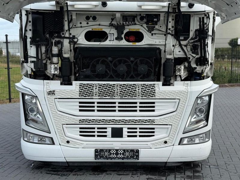 Volvo FH 13.500 VOLLUCHT, RETARDER, LEER, 2 TANKS, TOP AUTO. - Gjysmë-kamion: foto 5 Volvo FH 13.500 VOLLUCHT, RETARDER, LEER, 2 TANKS, TOP AUTO. - Gjysmë-kamion: foto 5