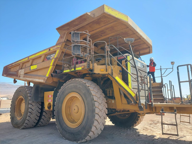 Caterpillar 777G **5 units 2012 CAT 777G** NO EPA and NO CE - Shkarkues: foto 5 Caterpillar 777G **5 units 2012 CAT 777G** NO EPA and NO CE - Shkarkues: foto 5