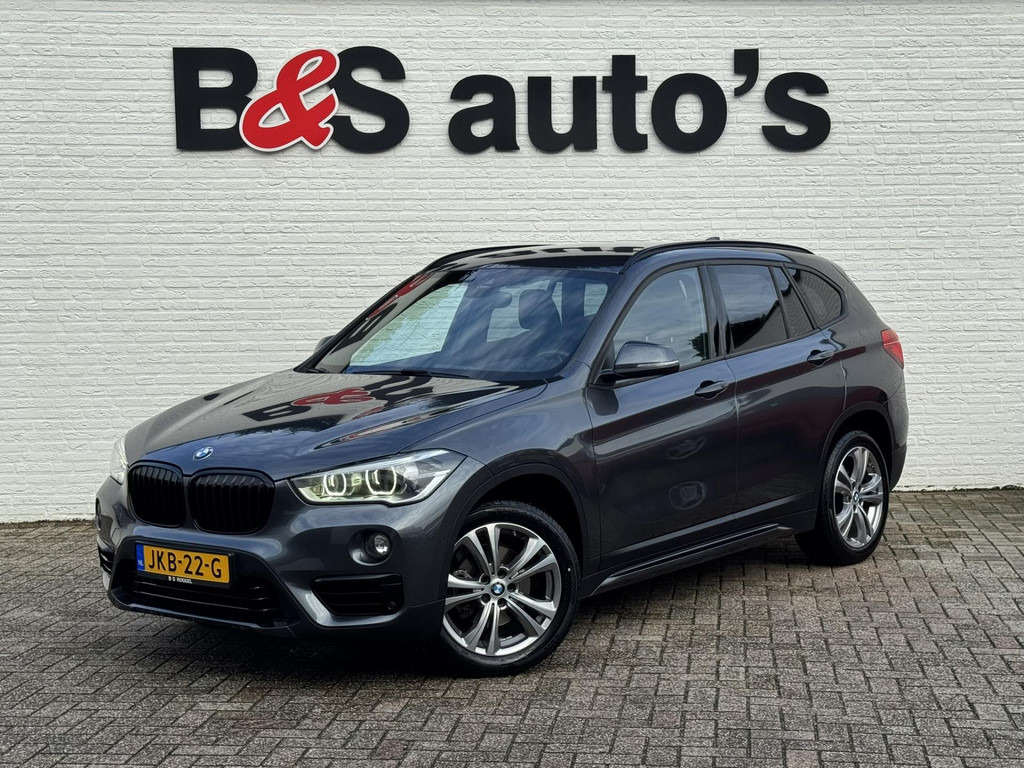 BMW X1-SDrive18i High Executive Automaat Cruise control Climate control Stoelverwarming Navigatie Full LED Head-up display Camera - SUV: foto 1 BMW X1-SDrive18i High Executive Automaat Cruise control Climate control Stoelverwarming Navigatie Full LED Head-up display Camera - SUV: foto 1