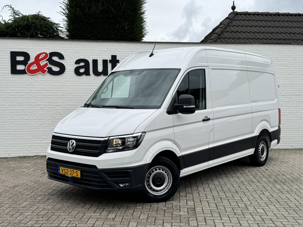 Volkswagen Crafter-30 2.0 TDI L3H3 Highline Carplay DAB Cruise Verwarmde voorruit Trekhaak Lat om Lat - Furgon: foto 1 Volkswagen Crafter-30 2.0 TDI L3H3 Highline Carplay DAB Cruise Verwarmde voorruit Trekhaak Lat om Lat - Furgon: foto 1