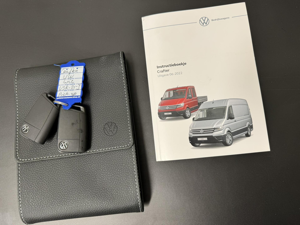 Volkswagen Crafter-35 2.0 TDI L4 DC Trendline Cruise control Automatisch airco Navigatie Apple Carplay / Android Auto - Pick up: foto 3 Volkswagen Crafter-35 2.0 TDI L4 DC Trendline Cruise control Automatisch airco Navigatie Apple Carplay / Android Auto - Pick up: foto 3