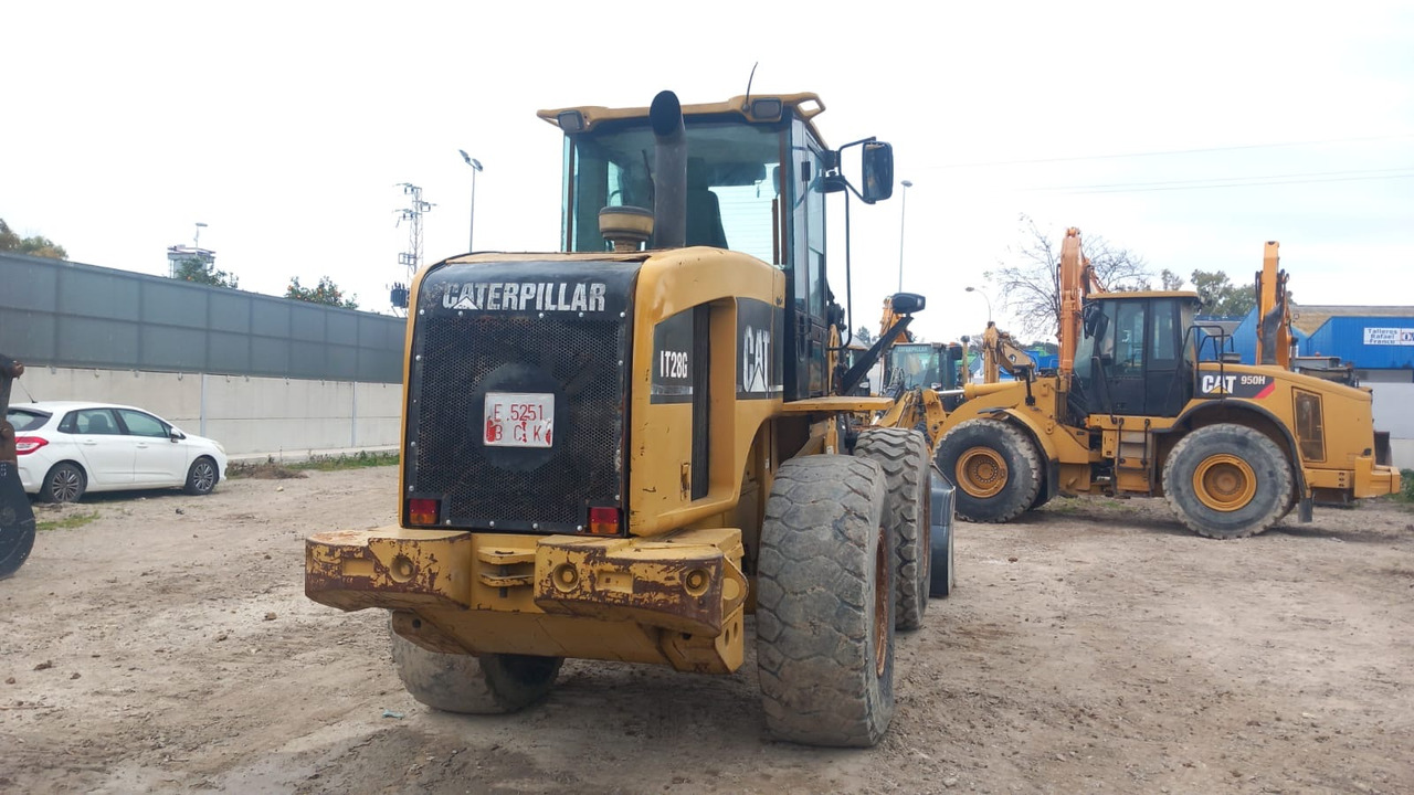 Caterpillar IT28G2 - Fadrom me goma: foto 2 Caterpillar IT28G2 - Fadrom me goma: foto 2