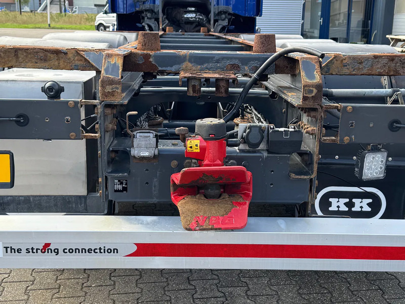 Scania R520 V8 8x4*4 Retarder / BDF / Full Air / Euro 6 - Transportjer kontejnerësh/ Kamion me karroceri të çmontueshme: foto 5 Scania R520 V8 8x4*4 Retarder / BDF / Full Air / Euro 6 - Transportjer kontejnerësh/ Kamion me karroceri të çmontueshme: foto 5