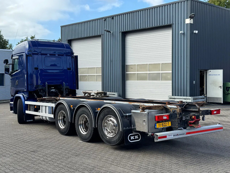 Scania R520 V8 8x4*4 Retarder / BDF / Full Air / Euro 6 - Transportjer kontejnerësh/ Kamion me karroceri të çmontueshme: foto 4 Scania R520 V8 8x4*4 Retarder / BDF / Full Air / Euro 6 - Transportjer kontejnerësh/ Kamion me karroceri të çmontueshme: foto 4