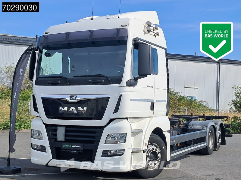 MAN TGX 26.460 6X2 BDF Liftaxle Automatic Retarder ACC Euro 6 - Transportjer kontejnerësh/ Kamion me karroceri të çmontueshme: foto 1 MAN TGX 26.460 6X2 BDF Liftaxle Automatic Retarder ACC Euro 6 - Transportjer kontejnerësh/ Kamion me karroceri të çmontueshme: foto 1