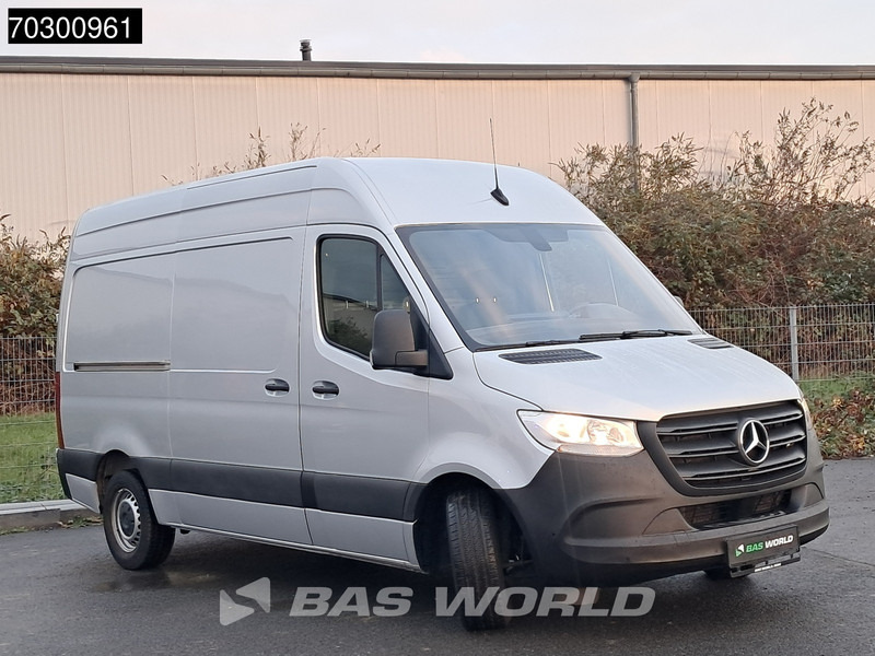 Mercedes-Benz Sprinter 315 CDI Automatik L2H2 150PS Klima Kamera Parkensensoren MBUX CarPlay Euro6 L2 A/C - Furgon i vogël: foto 2 Mercedes-Benz Sprinter 315 CDI Automatik L2H2 150PS Klima Kamera Parkensensoren MBUX CarPlay Euro6 L2 A/C - Furgon i vogël: foto 2