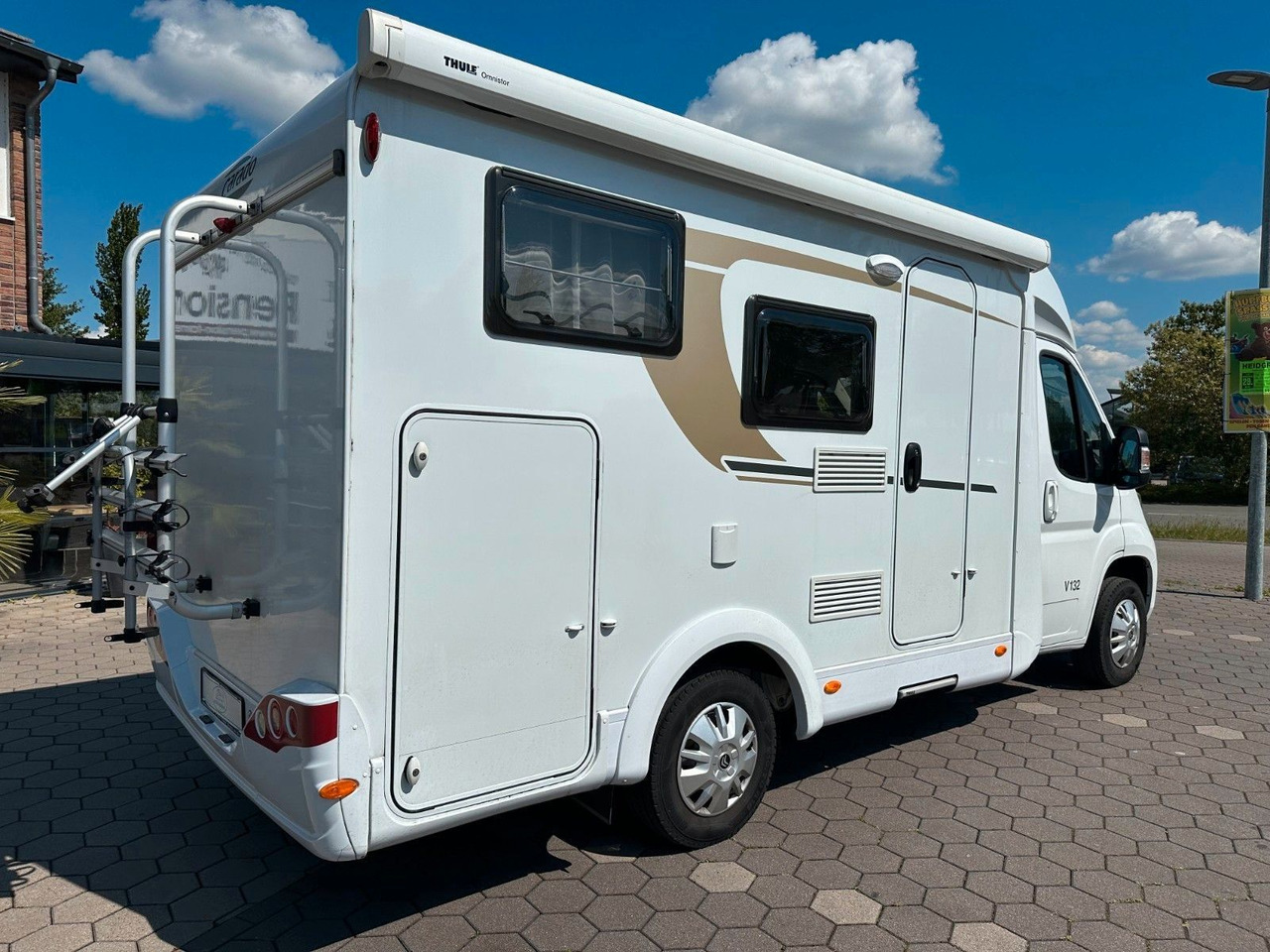 Carado V 132/Festbett/Garage/Klima/Markise/Finanzierung - Kamper gjysmë i integruar: foto 4 Carado V 132/Festbett/Garage/Klima/Markise/Finanzierung - Kamper gjysmë i integruar: foto 4