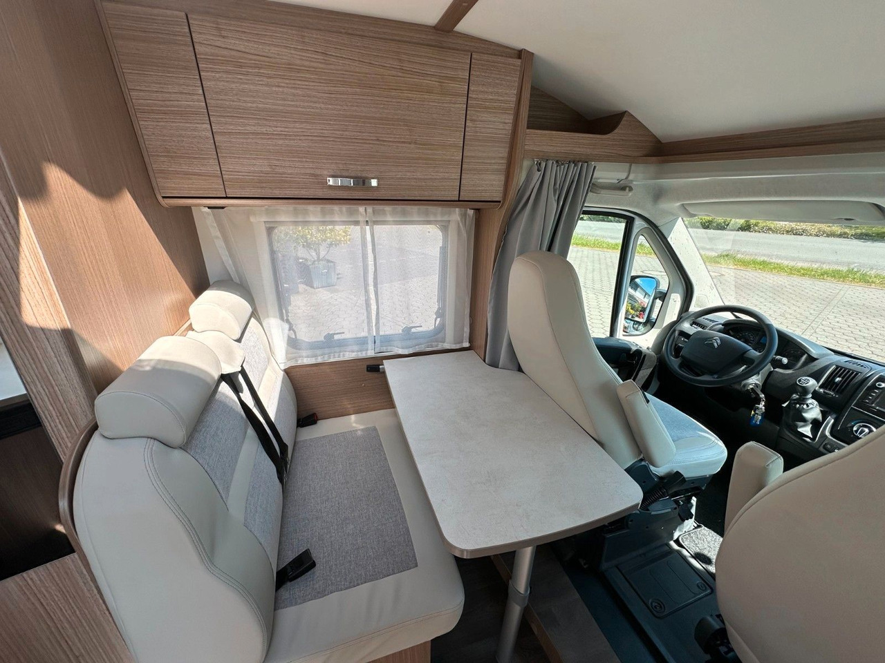 Kamper gjysmë i integruar Carado V 132/Festbett/Garage/Klima/Markise/Finanzierung: foto 28