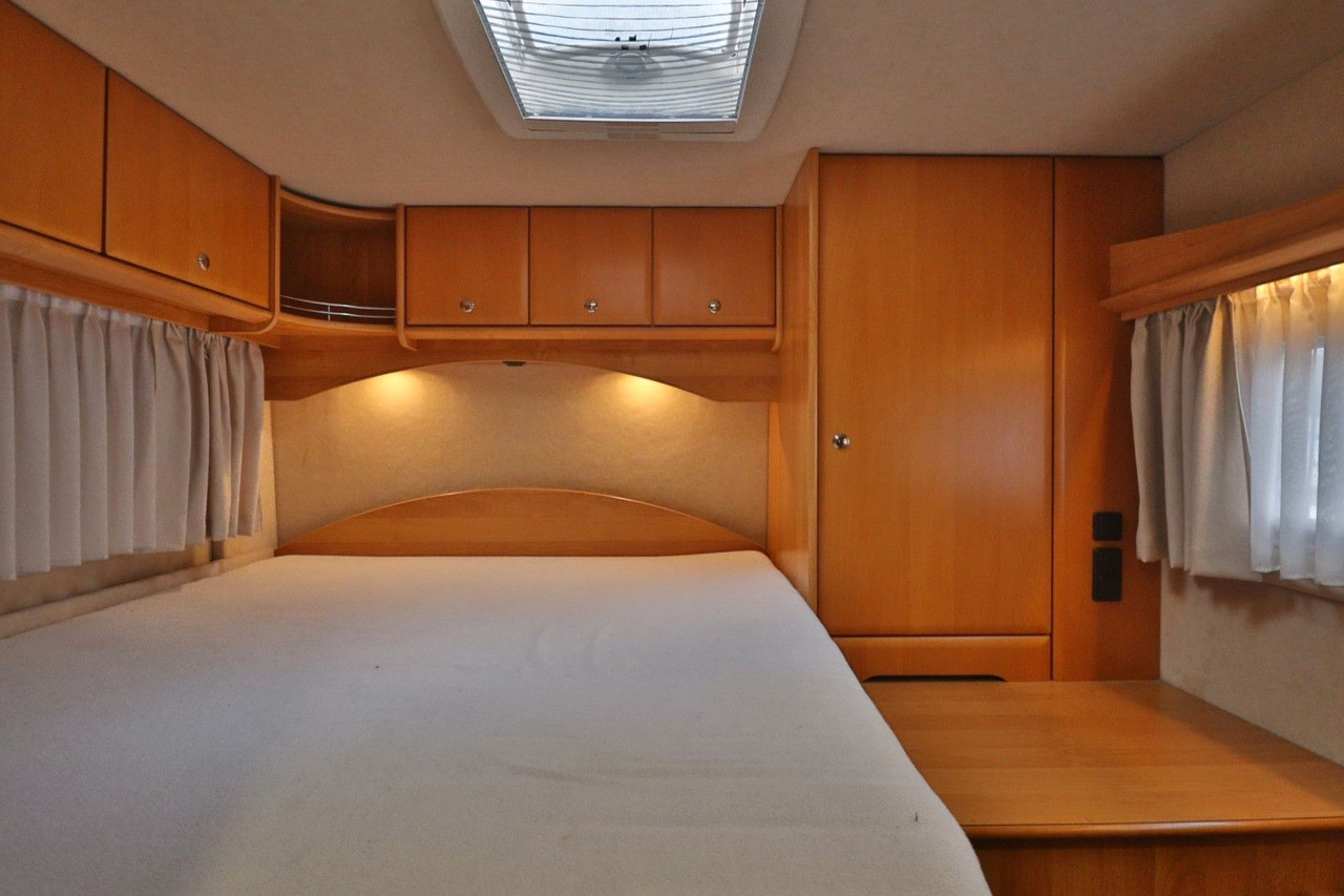 Kamper i integruar Concorde Charisma I 880 F/Automatik/Festbett/Klima/Solar Concorde Charisma I 880 F/Automatik/Festbett/Klima/Solar: foto 13