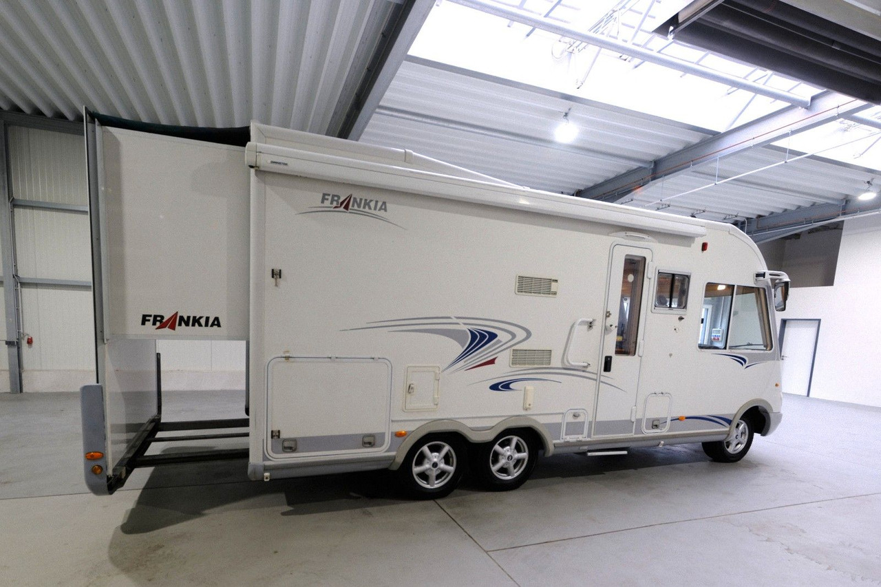 Frankia I 650 QS HolidayClass/Festbett+Hubbett/Klima/DPF - Kamper i integruar: foto 4 Frankia I 650 QS HolidayClass/Festbett+Hubbett/Klima/DPF - Kamper i integruar: foto 4