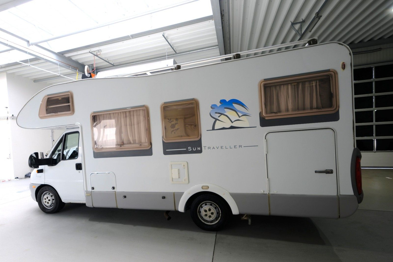 Knaus Sun Traveller 658 LG/Festbett/ DPF Grün/Garage - Kamper alcove: foto 3 Knaus Sun Traveller 658 LG/Festbett/ DPF Grün/Garage - Kamper alcove: foto 3