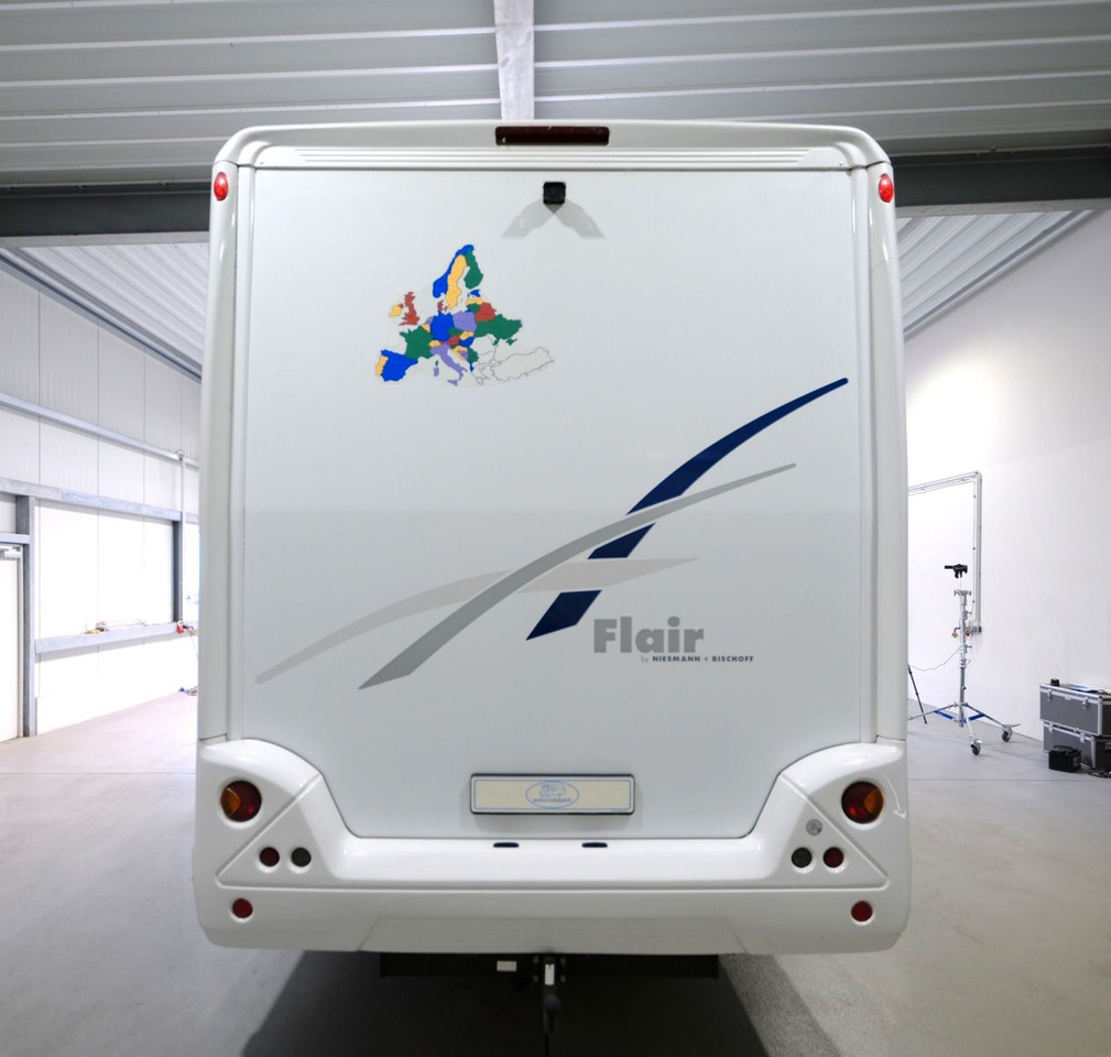 Niesmann + Bischoff Flair I 8000 EB / Automatik / Einzelbetten / TOP - Kamper i integruar: foto 5 Niesmann + Bischoff Flair I 8000 EB / Automatik / Einzelbetten / TOP - Kamper i integruar: foto 5