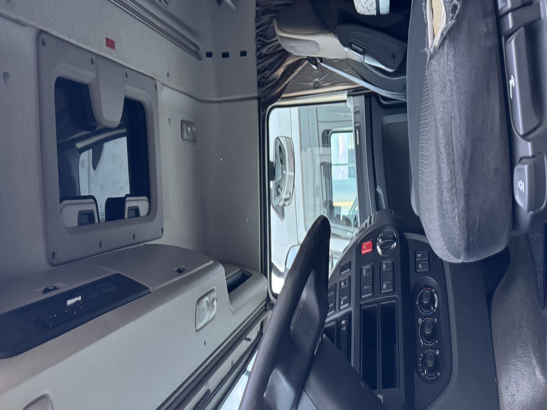 DAF XF 460 - Gjysmë-kamion: foto 4 DAF XF 460 - Gjysmë-kamion: foto 4