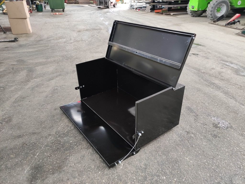Stekro Front/Heck Transportbox (16621) - Kovë për Traktor: foto 5 Stekro Front/Heck Transportbox (16621) - Kovë për Traktor: foto 5