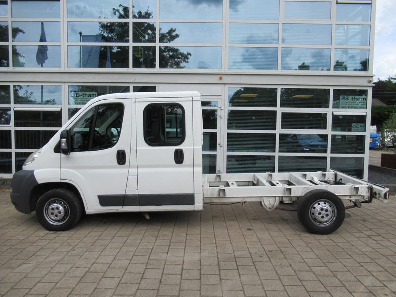 Citroën Jumper 35 2.2HDi 96KW L3 DOKA Dubbelcabine Chassis - Kamion kabinë-shasi, Kamioncine dopio kabinë: foto 2 Citroën Jumper 35 2.2HDi 96KW L3 DOKA Dubbelcabine Chassis - Kamion kabinë-shasi, Kamioncine dopio kabinë: foto 2