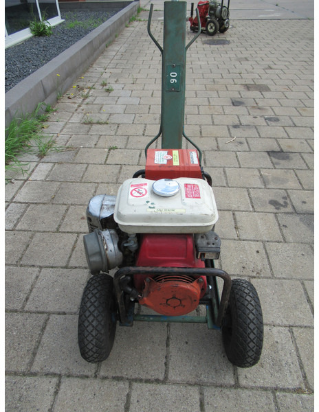 Honda Aggregaat 750 Generator 750W / 220V - Set gjeneratori: foto 4 Honda Aggregaat 750 Generator 750W / 220V - Set gjeneratori: foto 4